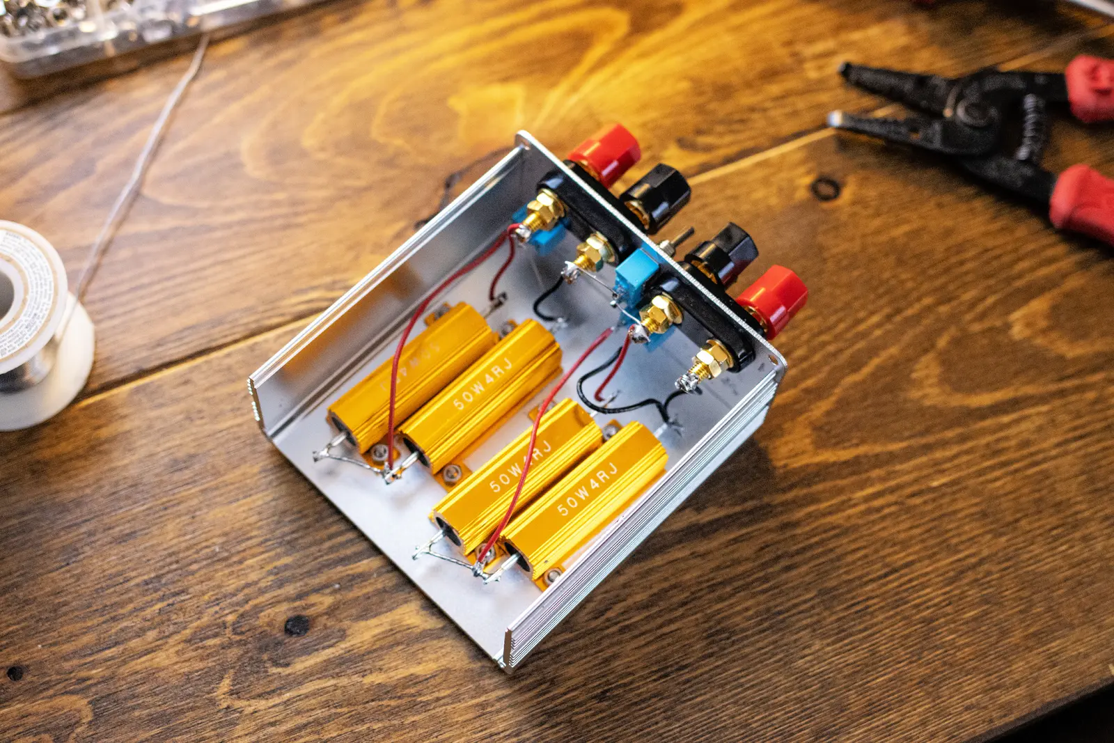 Switchable Mono-Stereo Amplifier Load Box Build by Sean Rose