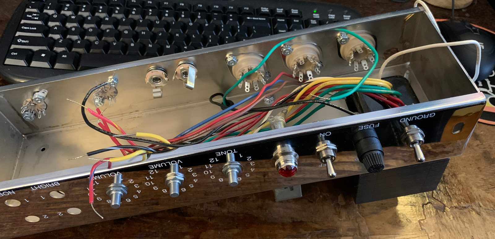 1957 Tweed Deluxe Guitar Amp Build by Sean Rose