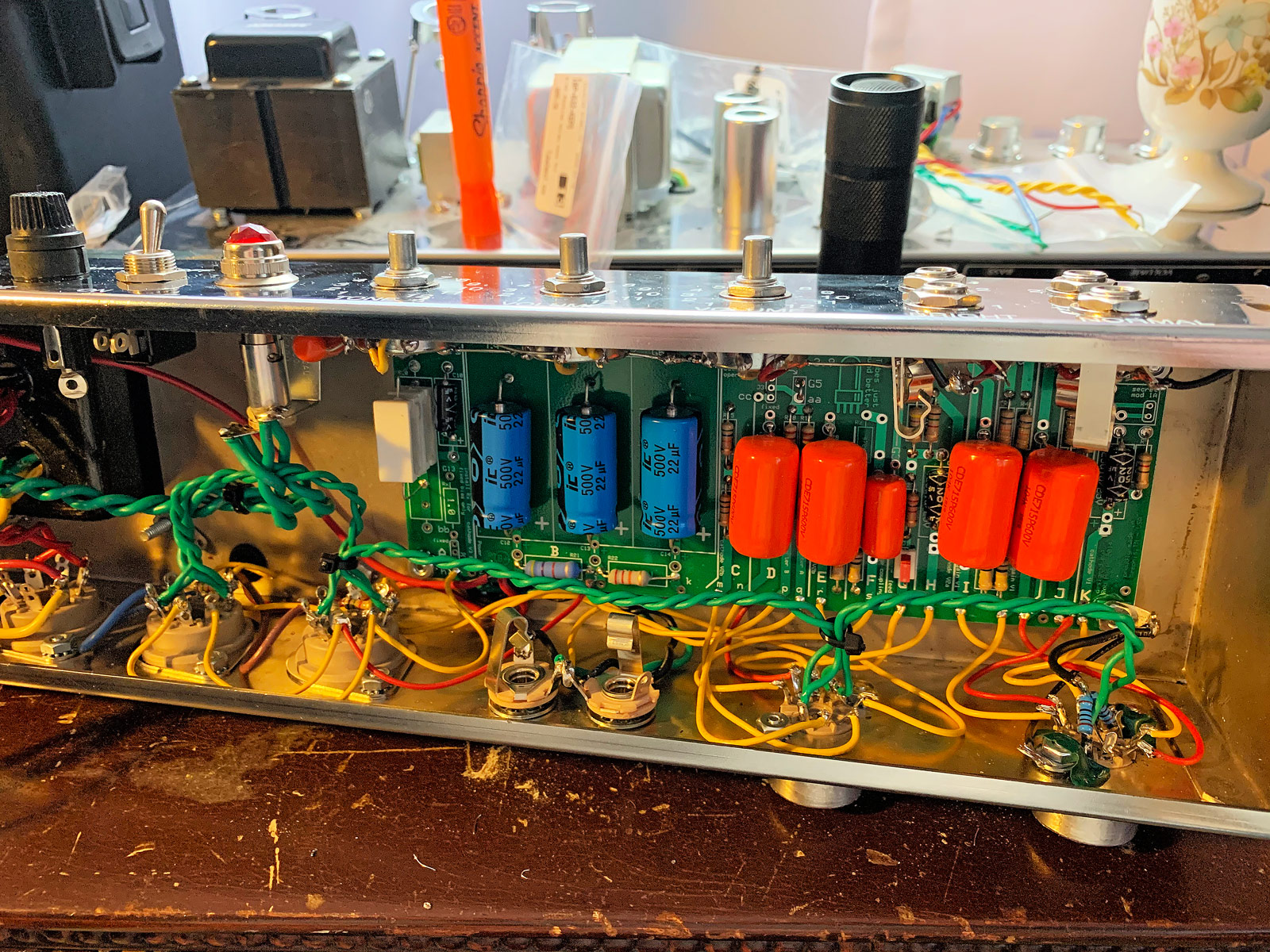 1957 Tweed Deluxe Guitar Amp Build by Sean Rose