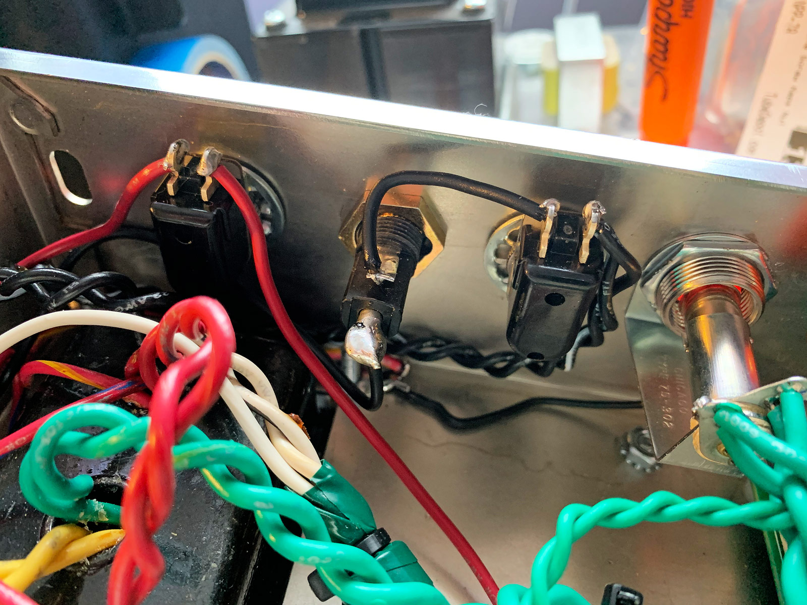 1957 Tweed Deluxe Guitar Amp Build by Sean Rose
