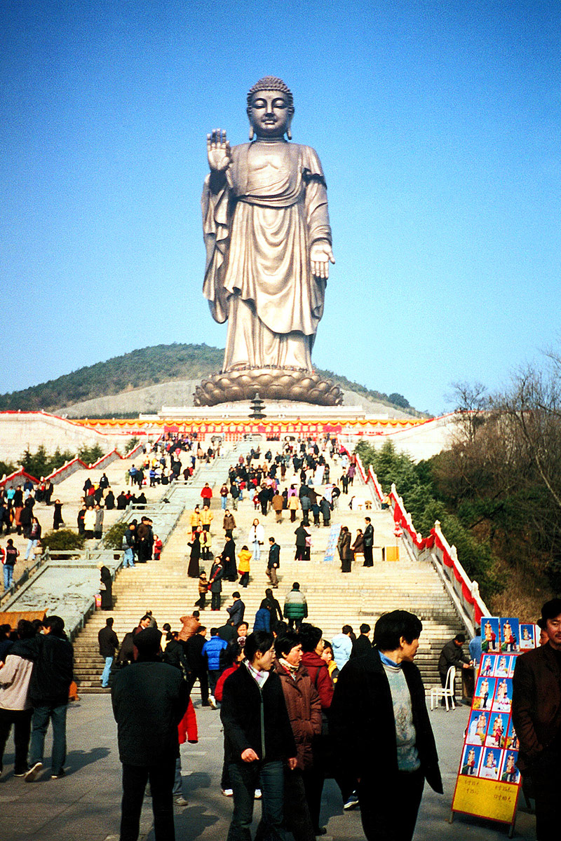 The Big Buddha (dots at feet are people) on lake Taihu - Sean in China Blog By Sean Rose